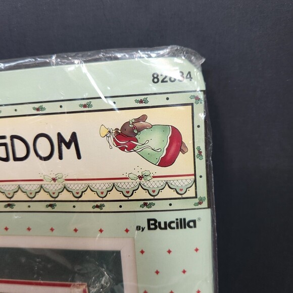 Vintage Christmas Noel Bunny Cross Stitch Kit Daisy Kingdom Bucilla 82884 NOS - Picture 3 of 6